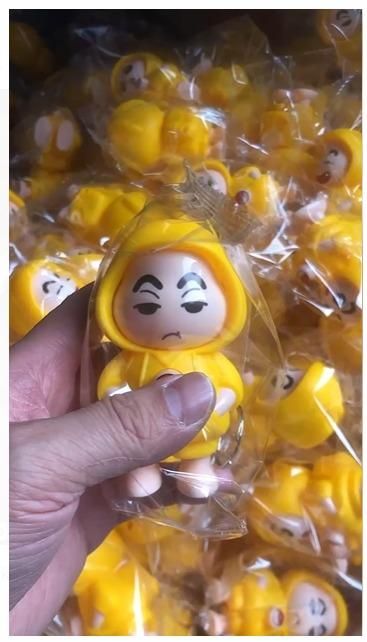 Shinchan Face Chaning Keychain - CoolClings.com