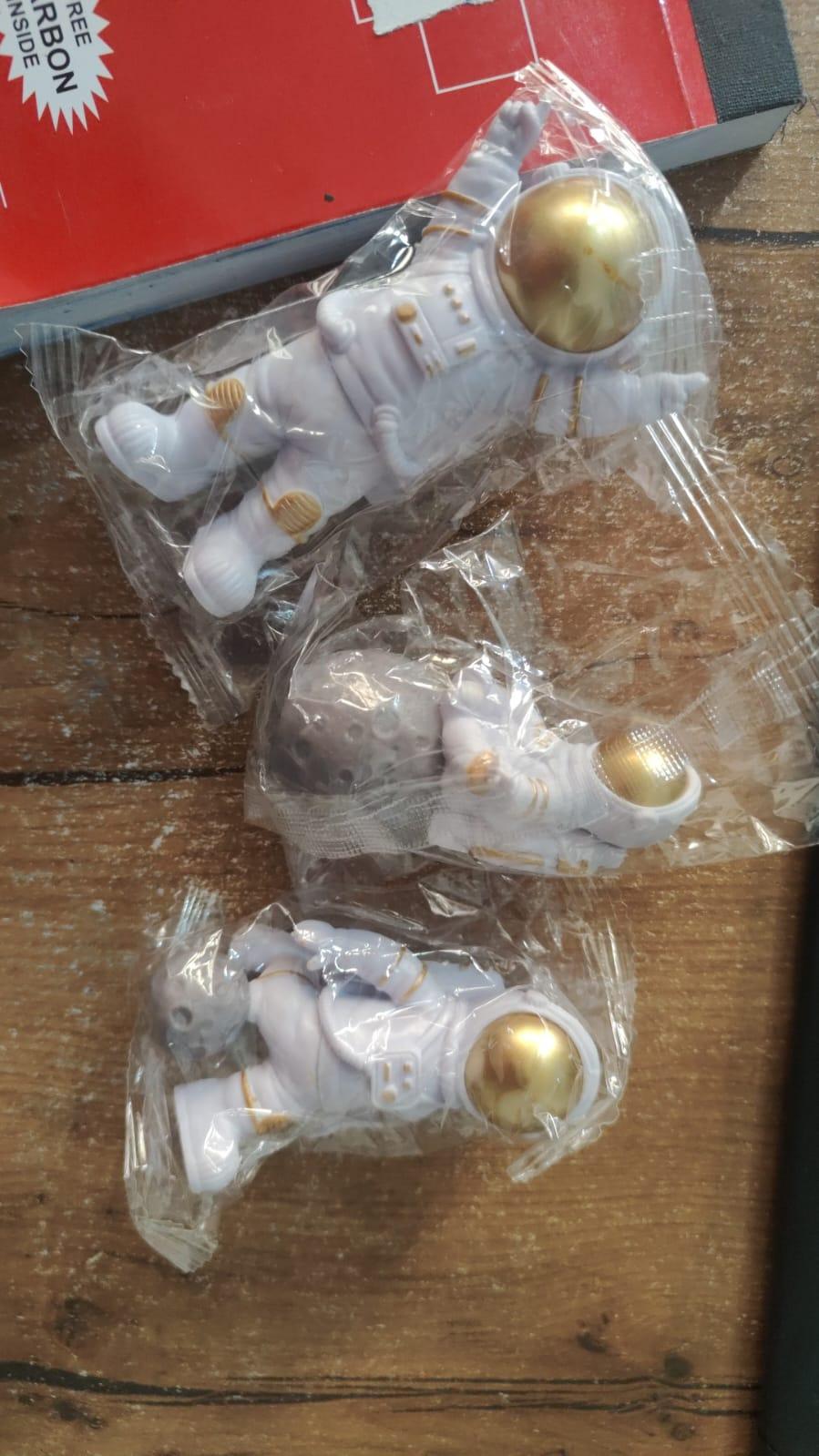 Astronaut Spaceman Statue Ornament Home Office Desktop Figurine Decors Set of 3 - Golden - CoolClings.com